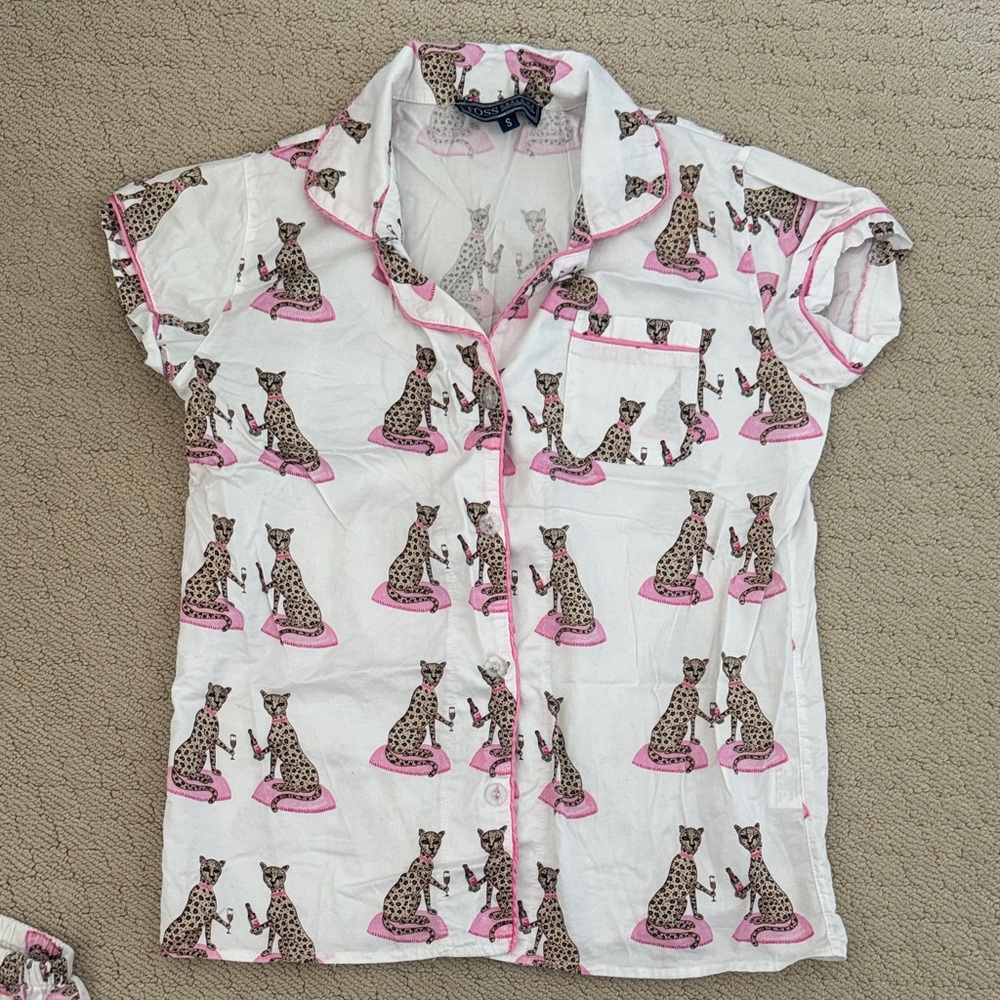 Toss Designs Leopard Print champagne pajama Shirt - White and Pink - Picture 1 of 3
